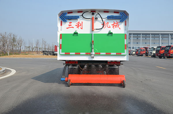 吸尘车 吸尘车